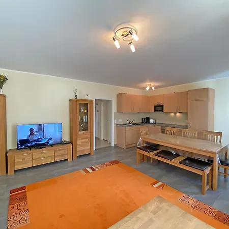 Апартаменты Annika - Whg 10 Mit Westbalkon Зеллин